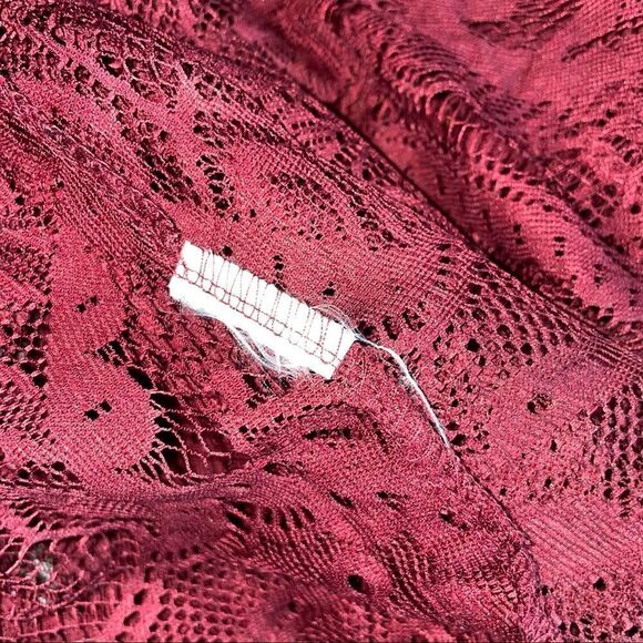 Emerette Short Sleeve Lace Kimono With Fringe Burgundy / Wine Colored Size Small - Picture 8 of 10